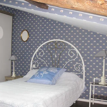 Chambres D'hotes Bleynie-ruine De Rome Bed & Breakfast Saintes