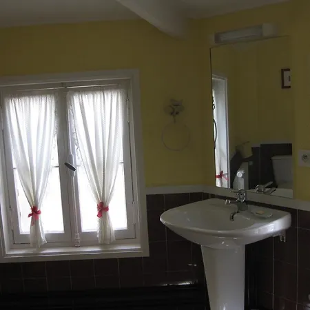 Bed & Breakfast Chambres D'hotes Bleynie-ruine De Rome Saintes