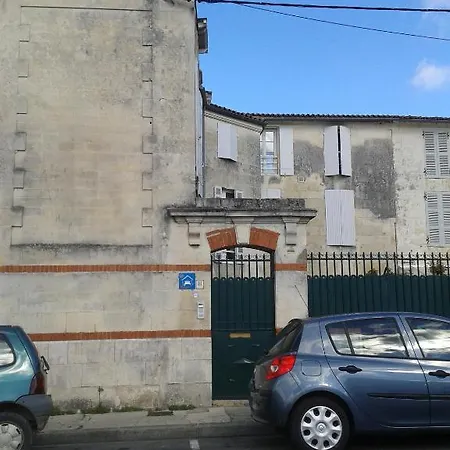 Chambres D'hotes Bleynie-ruine De Rome 2* Saintes